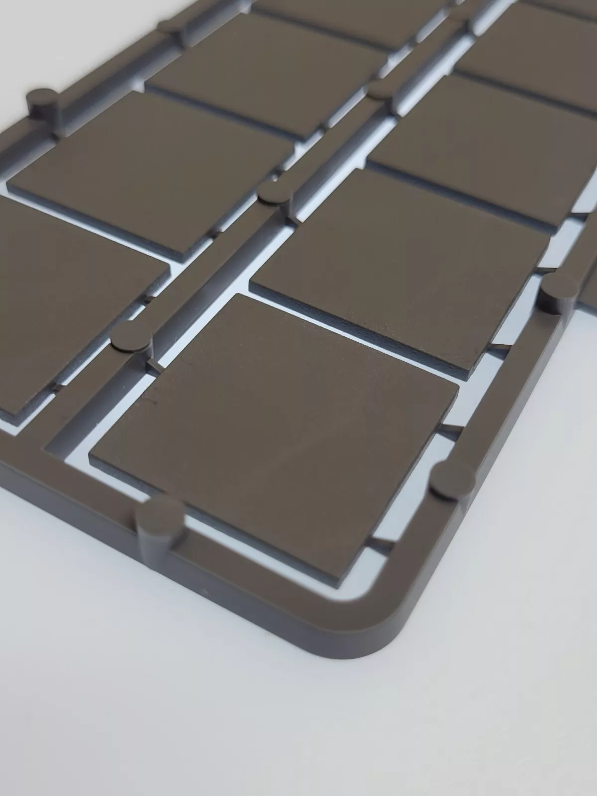 25mm Square Unlipped Base Frame - Pack of 40 - Image 2